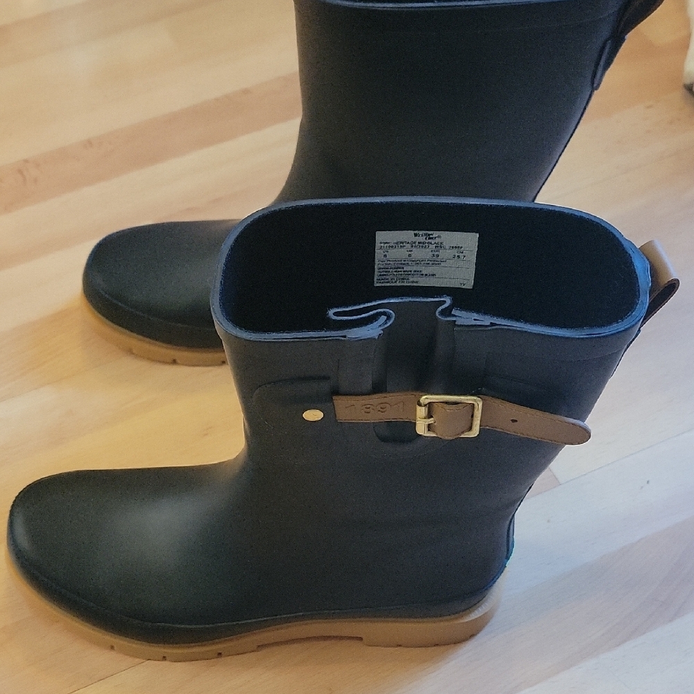 Western Chief Black Winter Boots - Picture 2 of 5